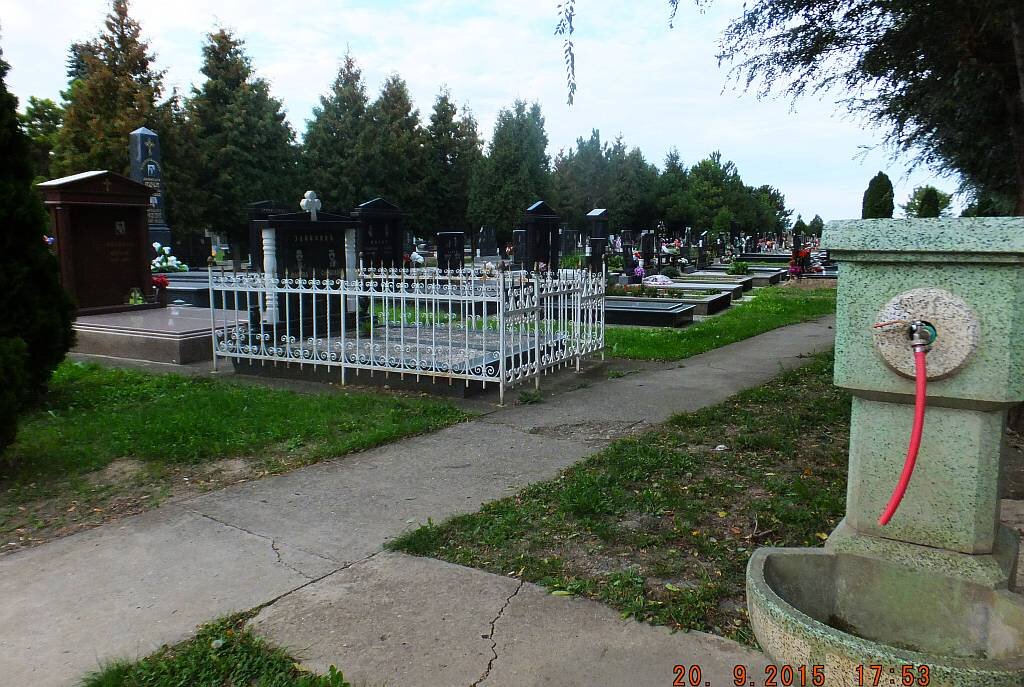 Можно набрать воды и полить цветы. Фото из личного архива. 