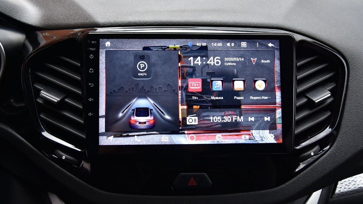 Мультимедиа устройство Teyes CC2 в автомобиле Lada Vesta SW Cross. Фото автора