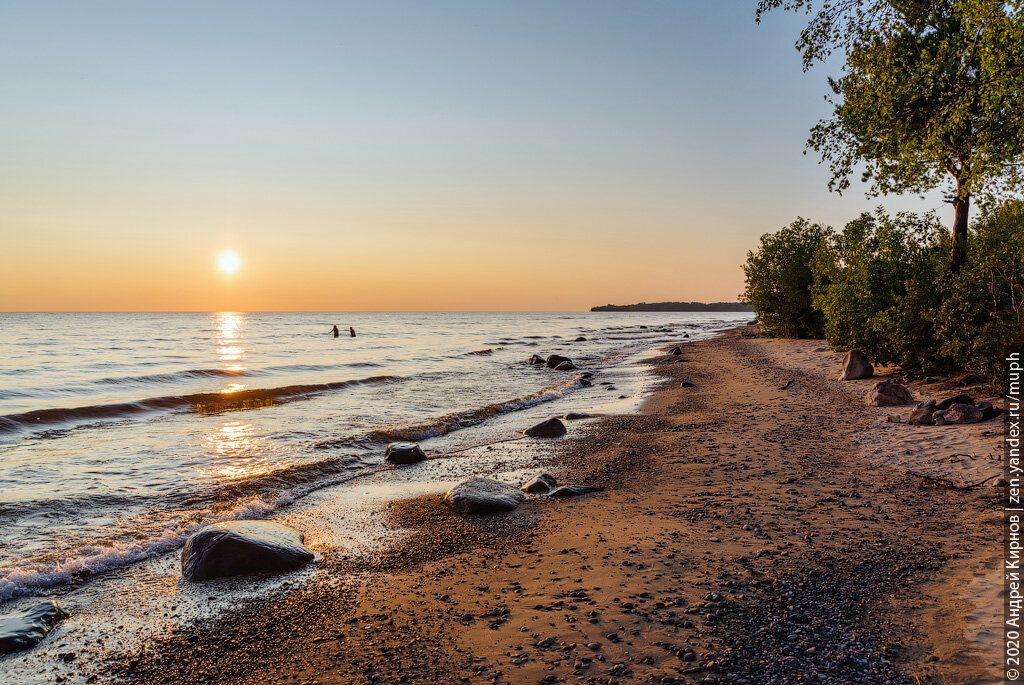Тихий вечер на Онежском озере. Если абстрагироваться, конечно.
