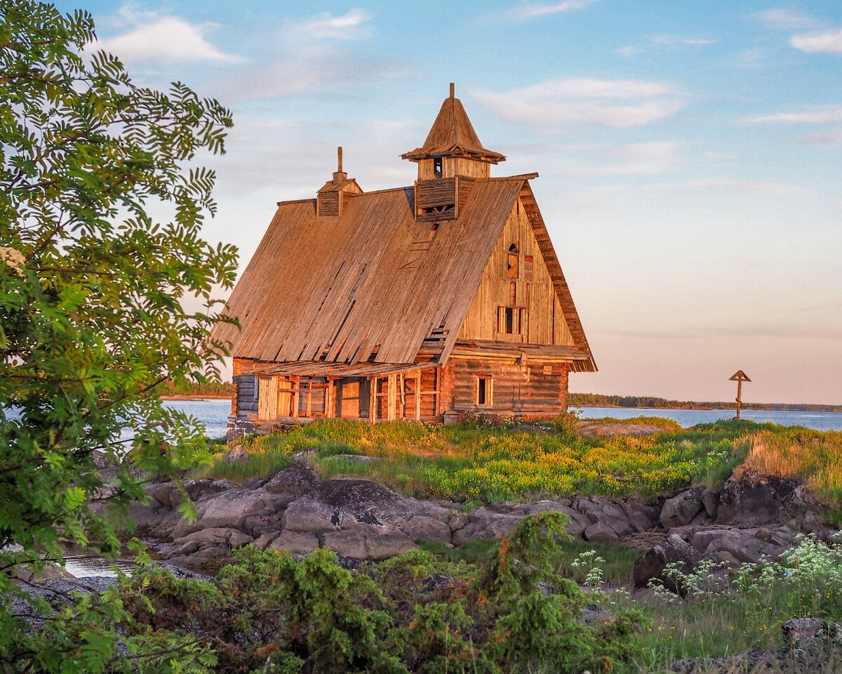 Посёлок Рабочеостровск Карелия