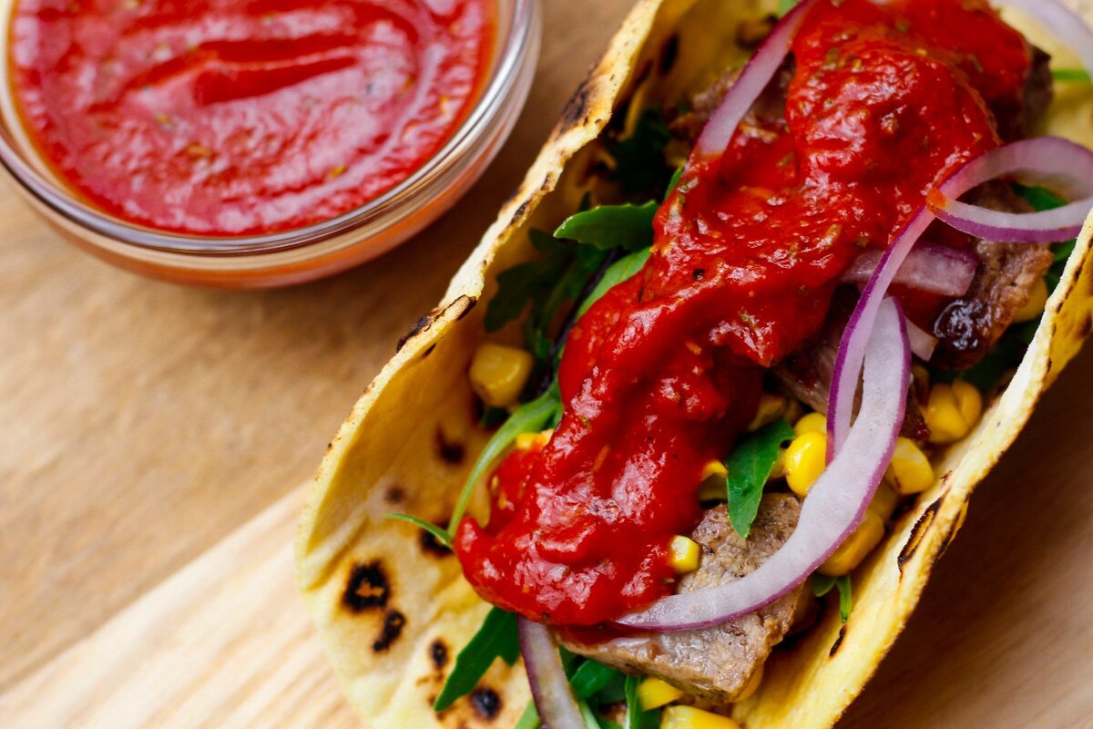 Томатно-розмариновый соус как один из вариантов для тако