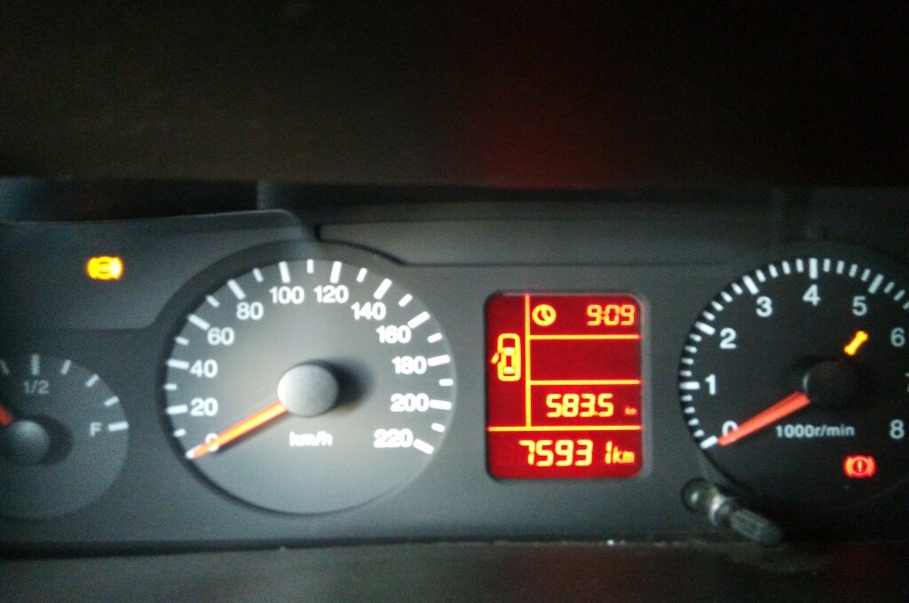 Можно ли заправлять автомобиль до полного бака?