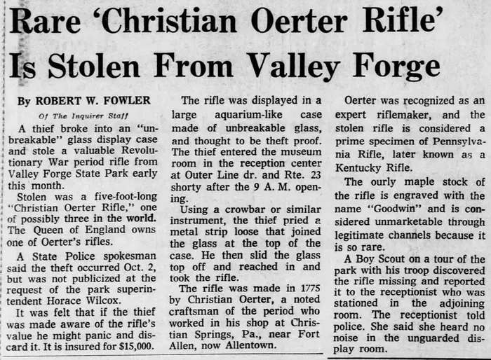 Вырезка из старой газеты The Inquirer, сообщающей о краже винтовки Ортера из туристического центра Национального исторического парка Вэлли-Фордж 26 октября 1971 года.