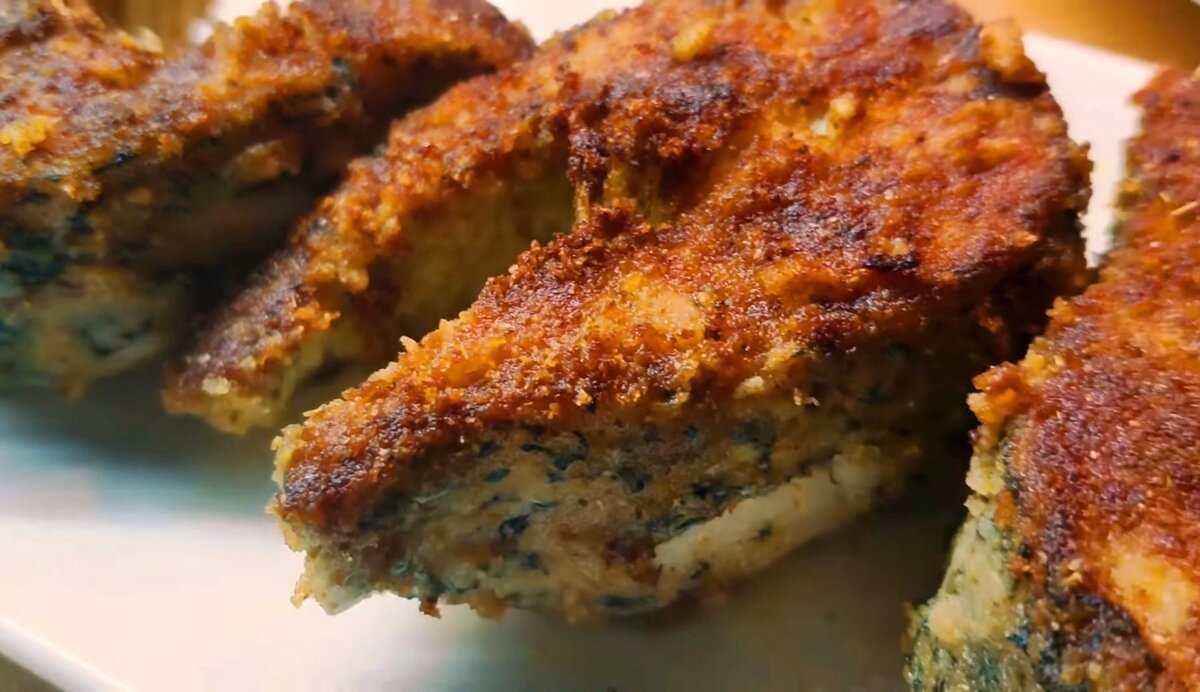 Диетическое мясо щуки получается очень вкусным и сочным, речной запах отсутствует.