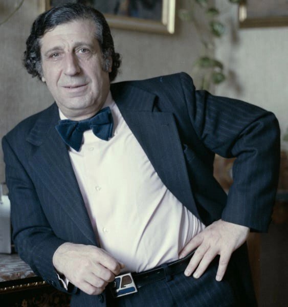 Арно Бабаджанян