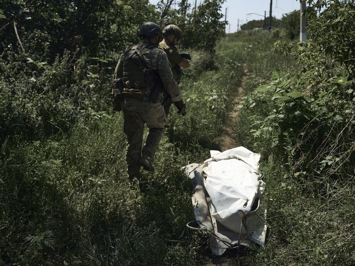    Украинские военные© AP Photo / Libkos