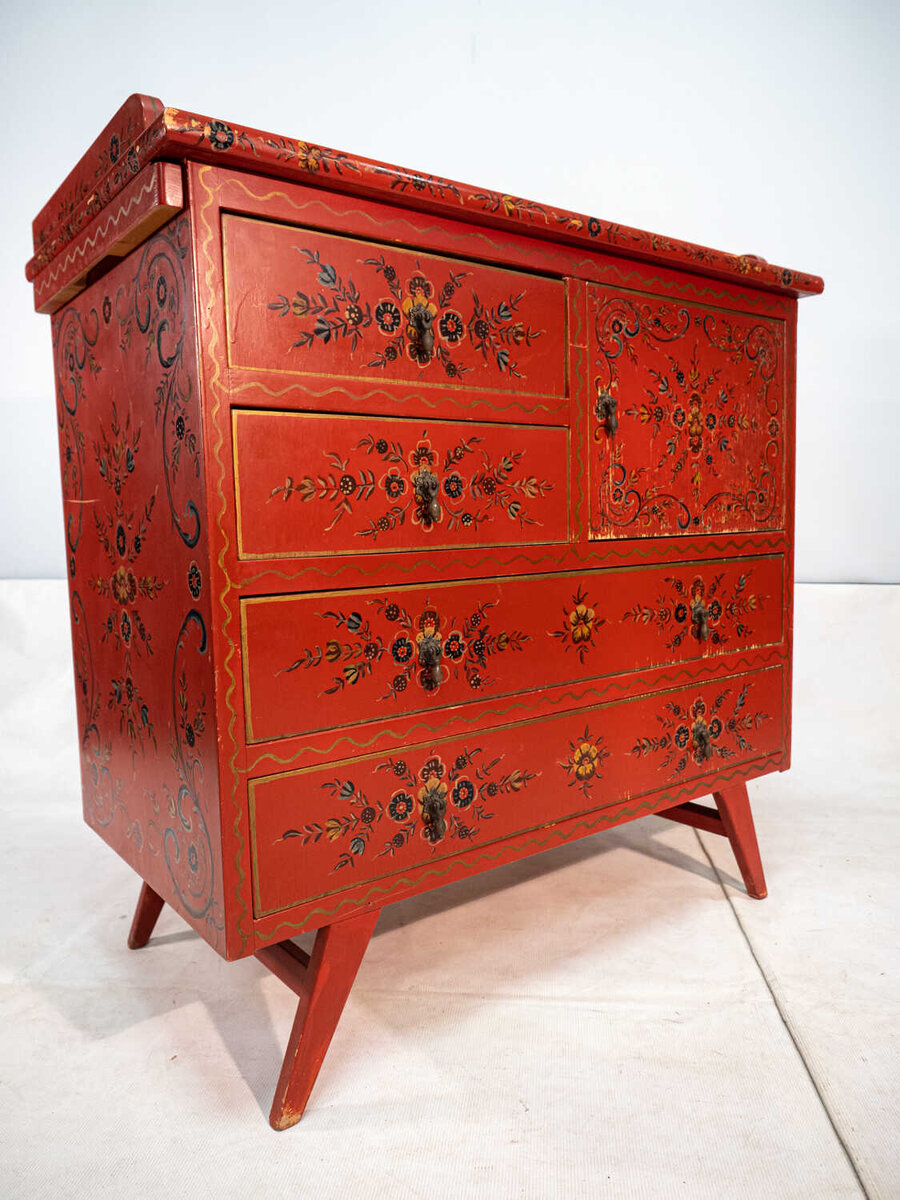 Пеленальный комод начала XX в. из коллекции Alter Ego Home