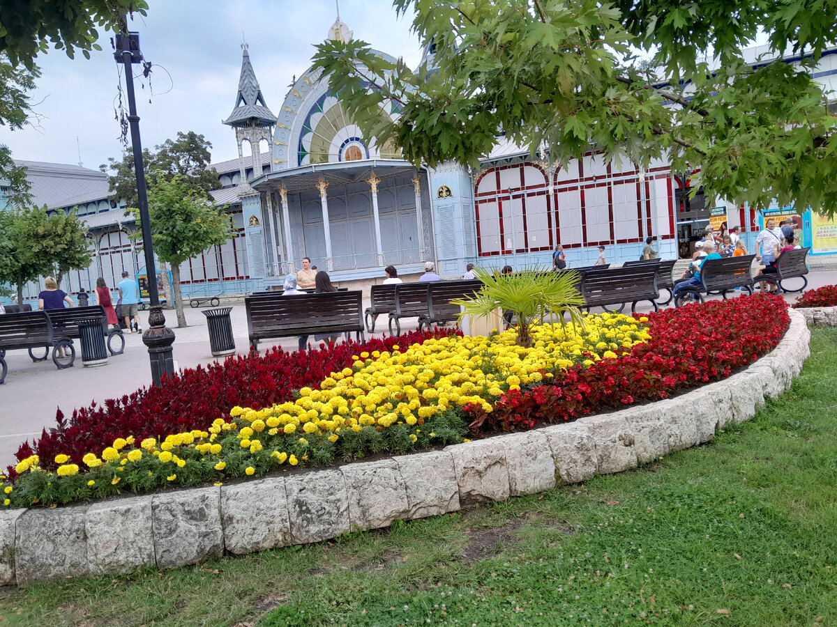 Пятигорск куда сходить с ребенком летом. Пятигорск куда сходить с ребенком летом. Санаторий долина нарзанов кисловодск аквапарк. Куда пойти в пятигорске с детьми. Пятигорска плакат.