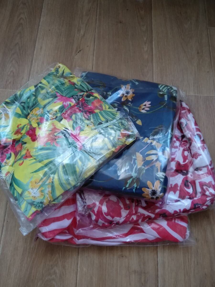 Вот моя гора платьев ))