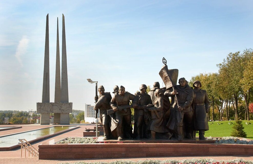На фото – мемориальный комплекс в Витебске, источник - Википедия
