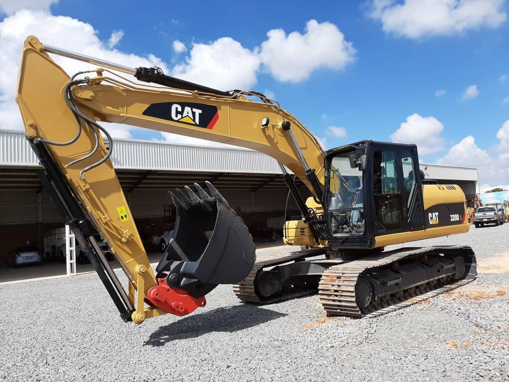 Экскаватор cat 320