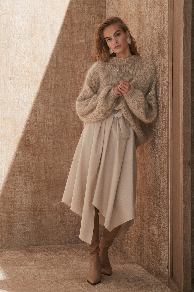 Brunello Cucinelli Весна-лето 2020, фото с сайта www.vogue.ru