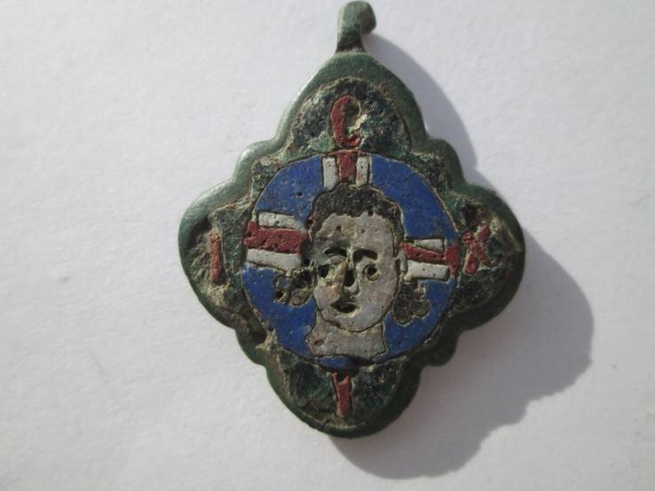 Датируется этот предмет 12 веком.