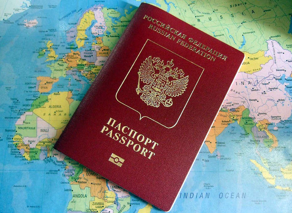 У меня в паспорте открыта двухлетняя шенгенская виза, выданная консульством Италии. Срок ее действия заканчивается в октябре 2020 года. В этом году у меня уже сорвалась одна поездка в немецкий Гессен.