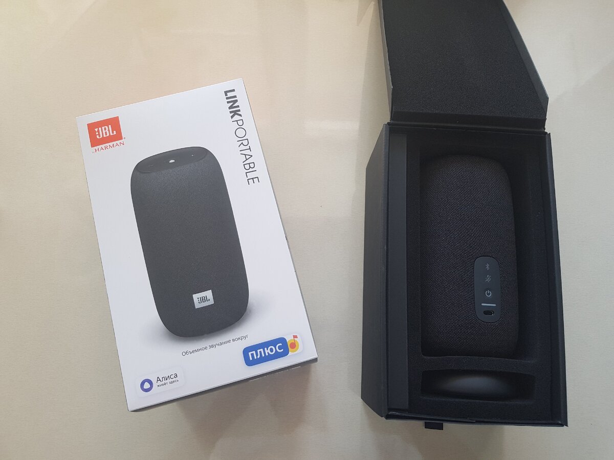 Упаковка от JBL Link Portable