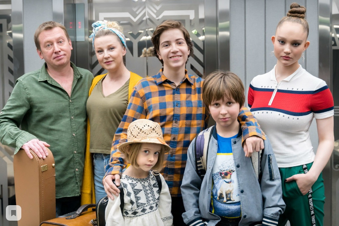 Сериал производства СТС. А снял его Федор Бондарчук.