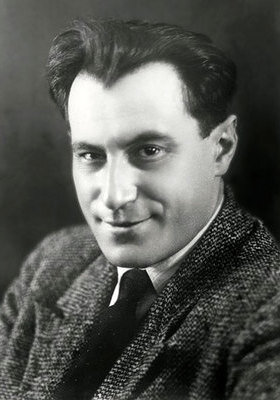 Евгений Петрович Катаев - литературный псевдоним Евгения Петрова