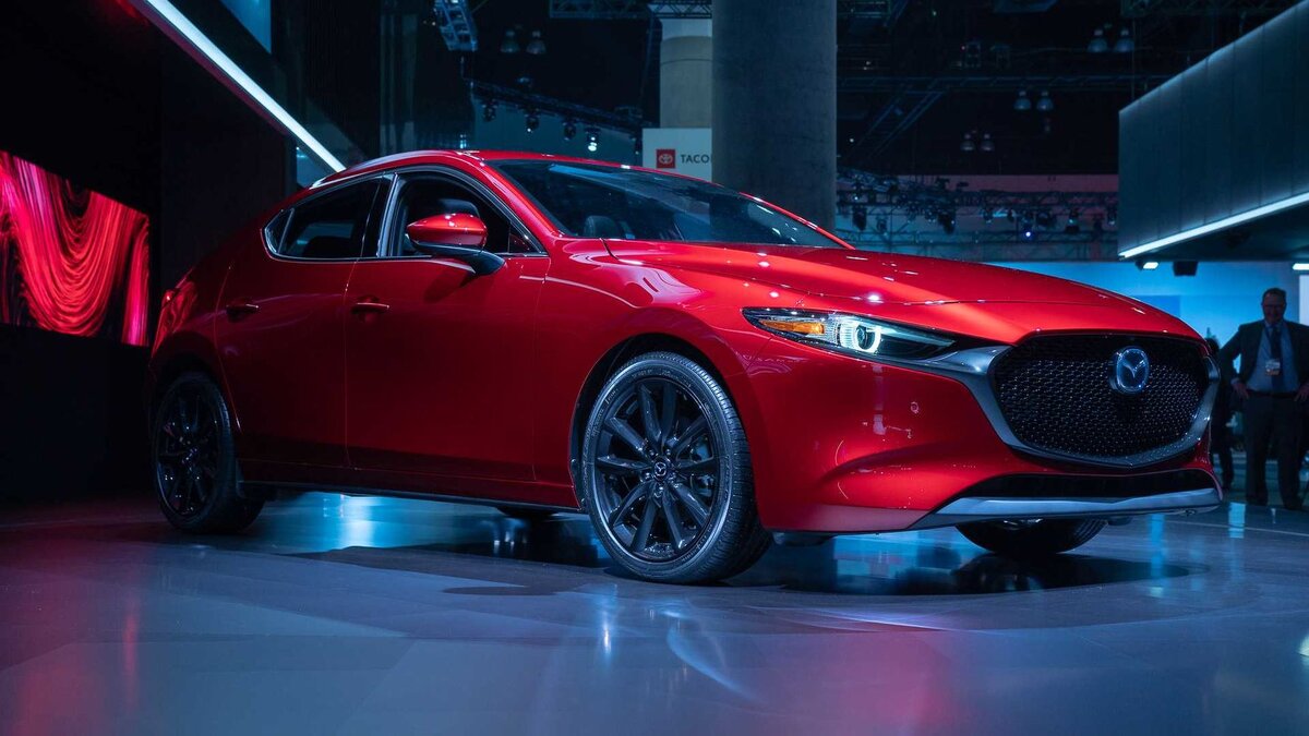 MAZDA 3 2019