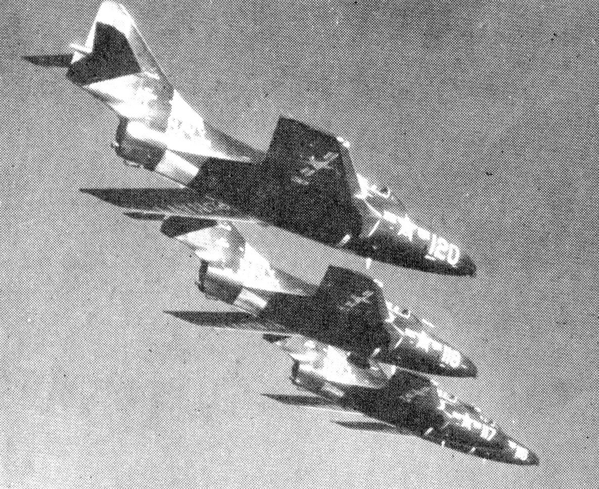 Самолеты Грумман F9F-8 "Кугар"