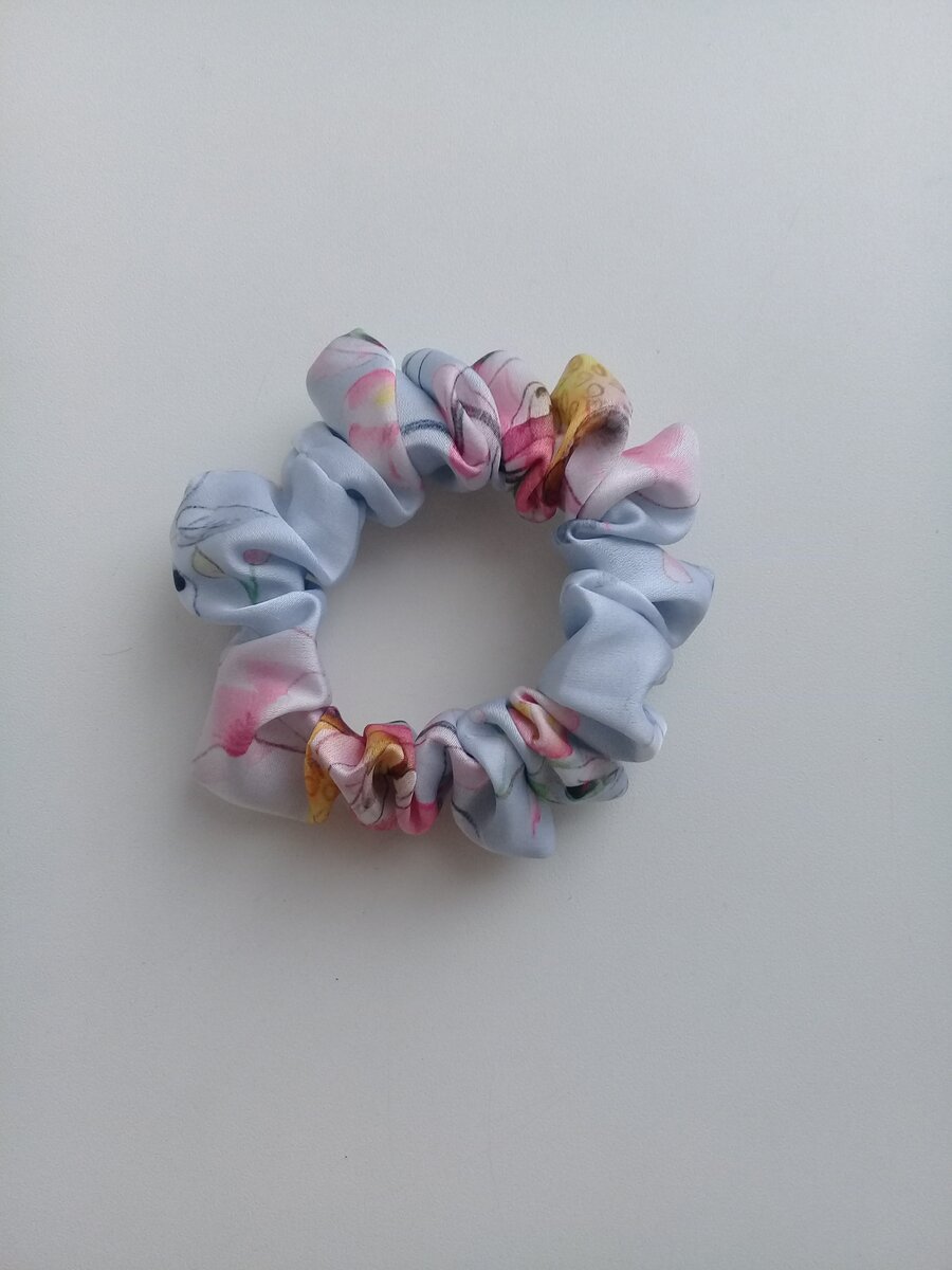 резиночка из шелка