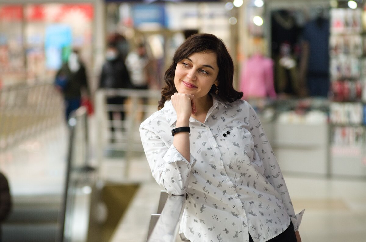 Женщина находящаяся. Ирина Балахнина. Балахнина Ирина Новосибирск. Ирина Балахнина Екатеринбург