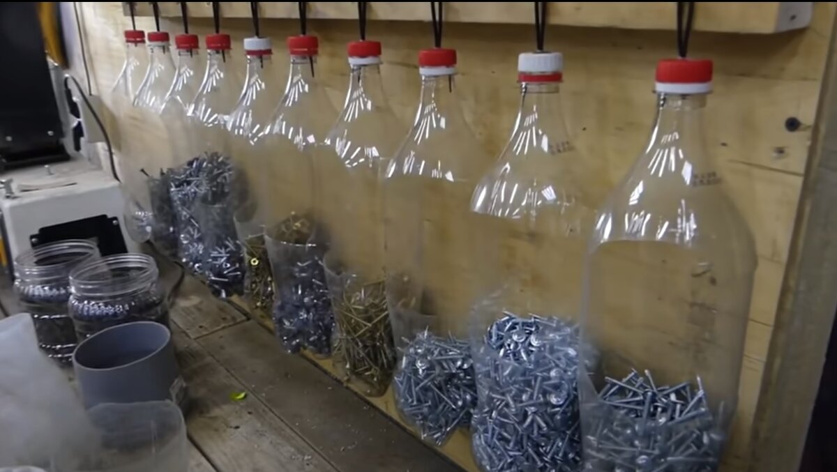 Набор пластиковых бутылок 50 мл, 48 предметов с воронкой BELLE VOUS