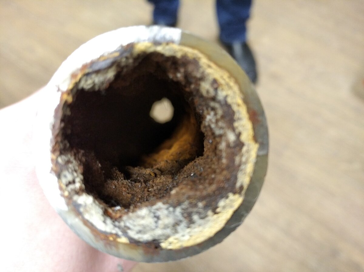 ... а из этой течь перестанет.