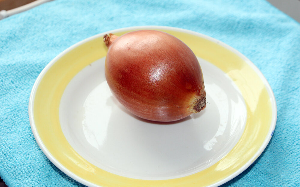 Ингредиенты: репчатый лук – 1 шт / 140 гр