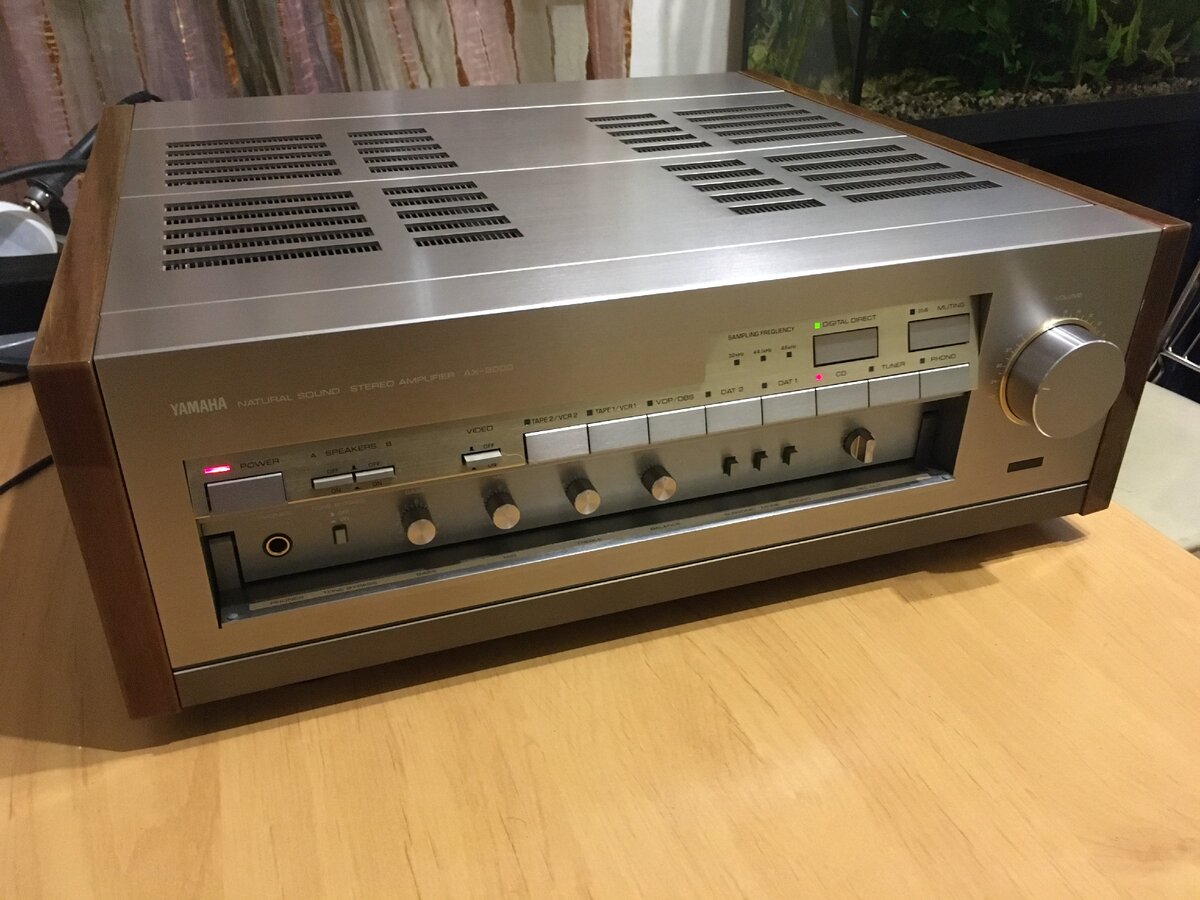 Yamaha AX-2000 