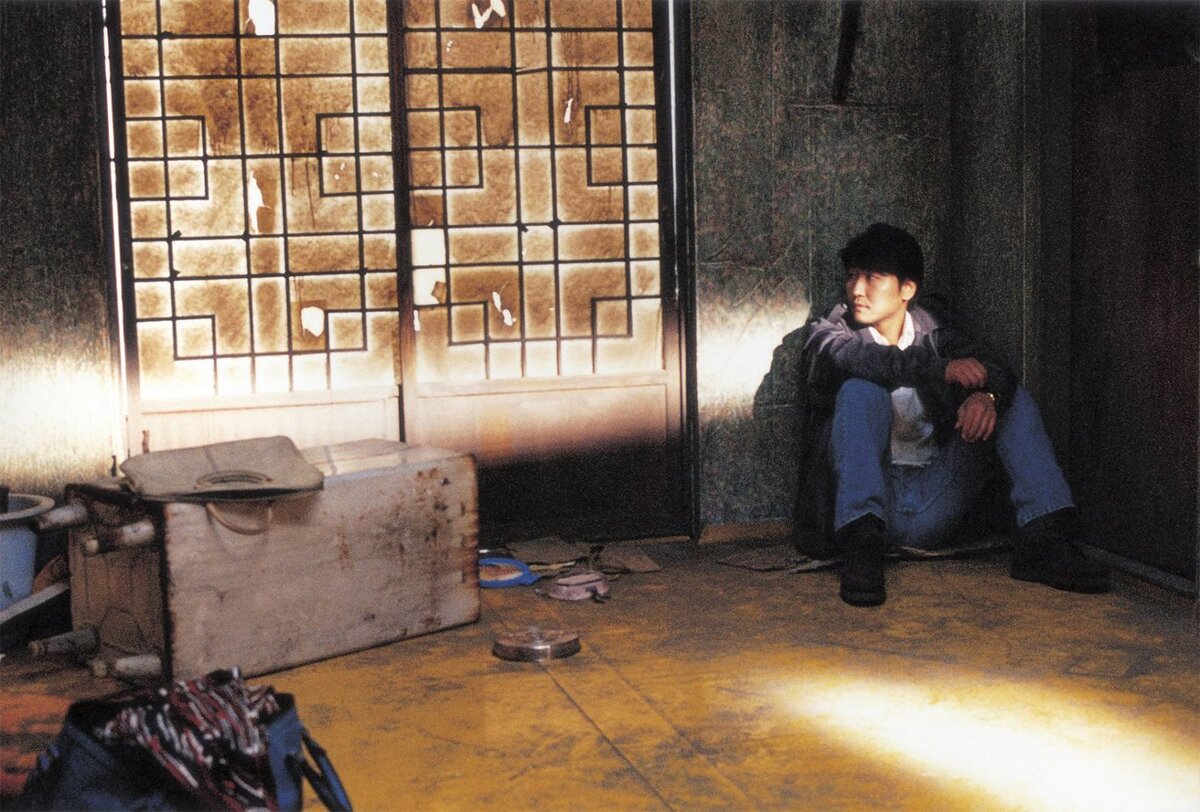 Кадр из фильма "Сочувствие господину Месть" (2002)
