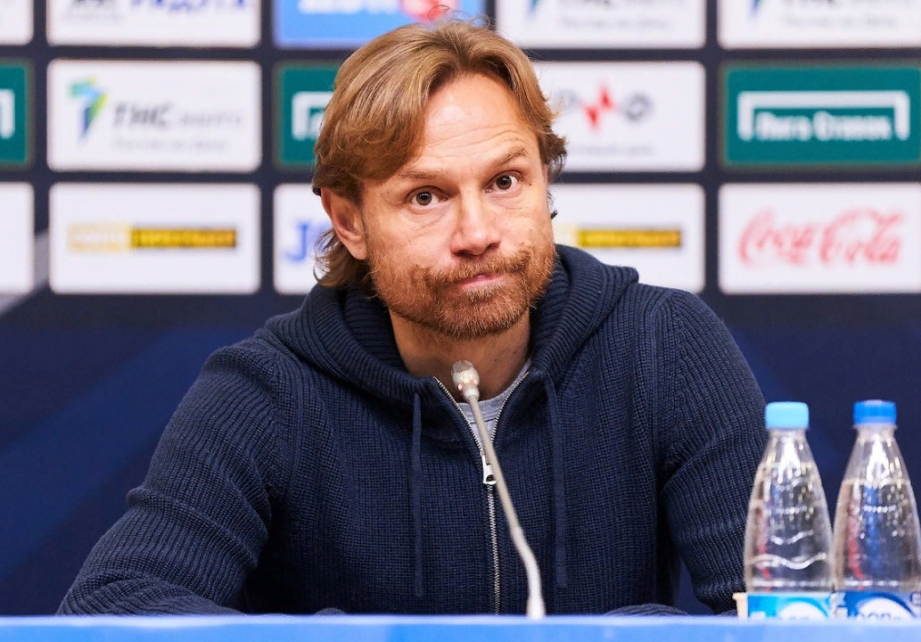 Валерий Карпин