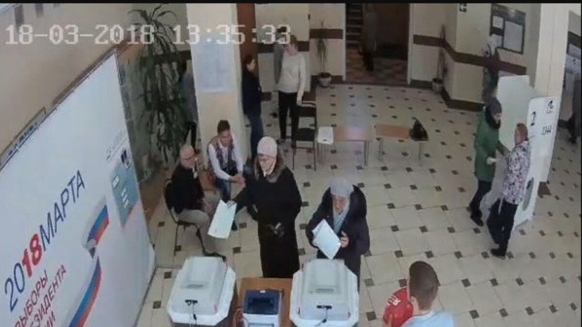 Теперь посмотреть такие записи с камер могут лишь наблюдатели и кандидаты в депутаты.