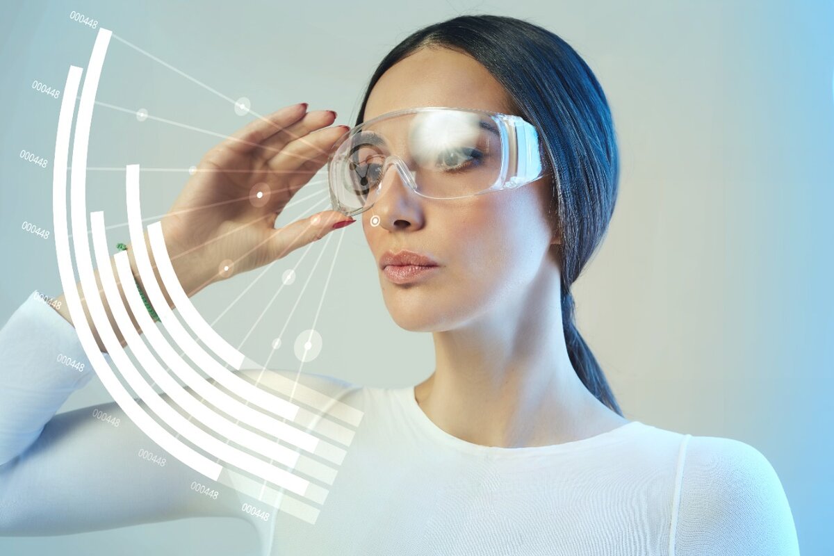 Ограничивающие убеждения мешают нам становиться успешными, достигать поставленных целей, а часто и просто творить. Вместе с коучем и специалистом по эмоциональному интеллекту Эвелиной Леви мы разбирались, кто такой внутренний критик, как его распознать и подружиться с ним.