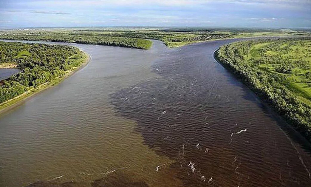 Приток реки тобол. Река Тобол в Тобольске. Слияние рек Тобол и Иртыш. Место впадения Тобола в Иртыш. Река Тобол впадает в Иртыш.