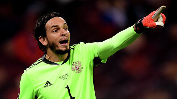 Третья оценка у Гильерме - 7,5. Голкипер сборной второй тайм кряду сыграл очень уверенно. Особенно нравится уверенная игра ногами, что помогает при выходе из обороны через распасовку с защитниками. 