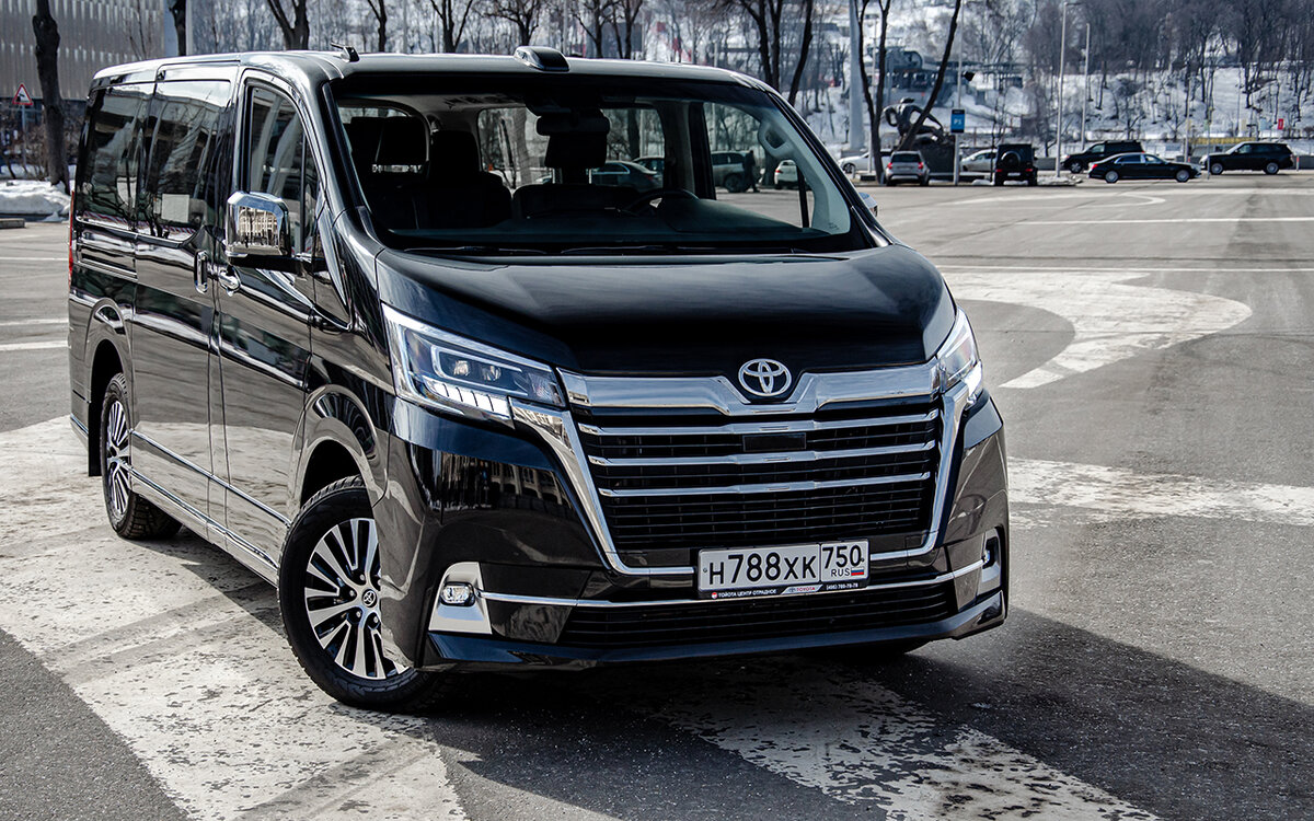 Toyota Hiace 
