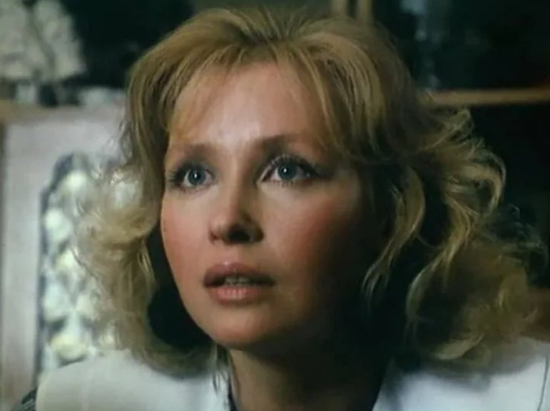 кадр из фильма «Мой муж – инопланетянин»