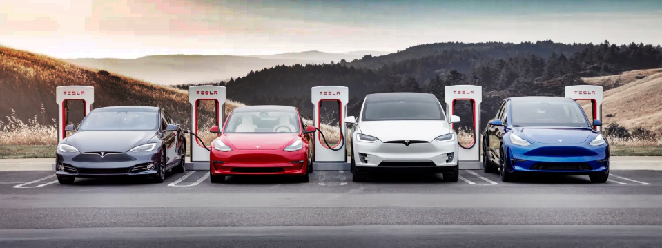 Hertz Global Holdings Inc разместила заказ на колоссальные 100000 Tesla, что является первым огромным шагом на пути к электрификации своего парка прокатных автомобилей и в процессе внедрения электромобилей.