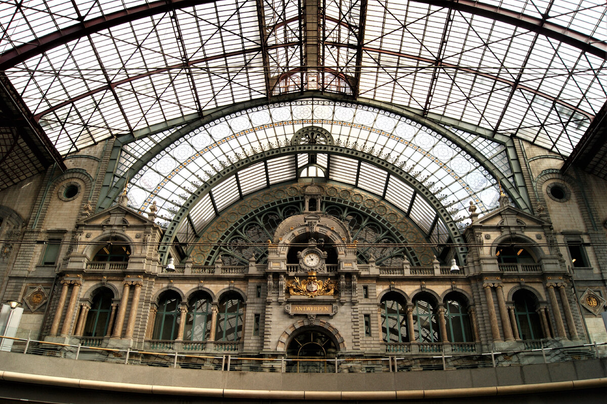 Фото автора. Вокзал в Антверпене