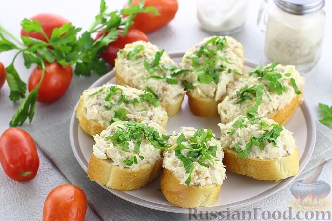 хлеб, минтай, лук, мука, майонез, соль, масло растительное