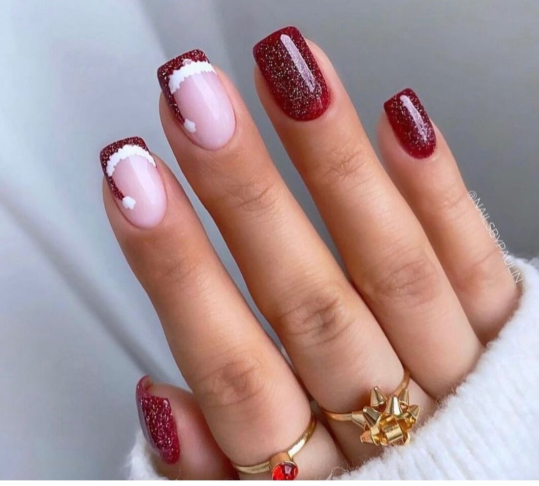Дизайн ногтей красный с серебром