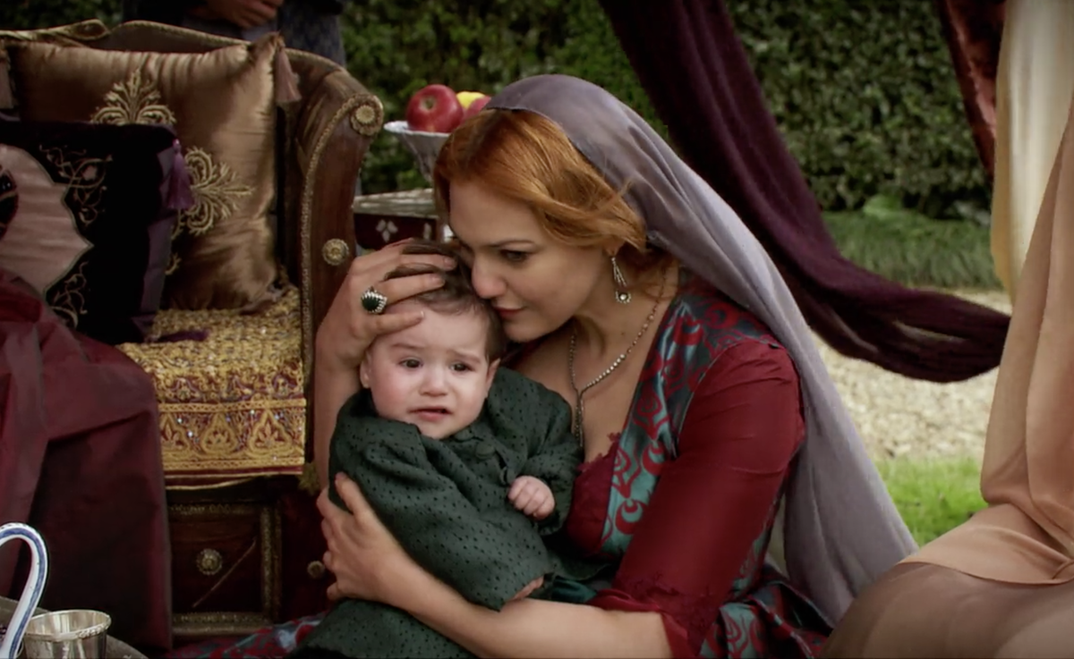 Кадр из сериала "Великолепный век"