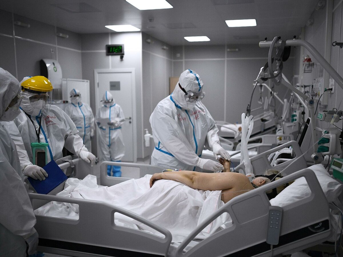 Палата интенсивной терапии в ковидном госпитале Москвы
