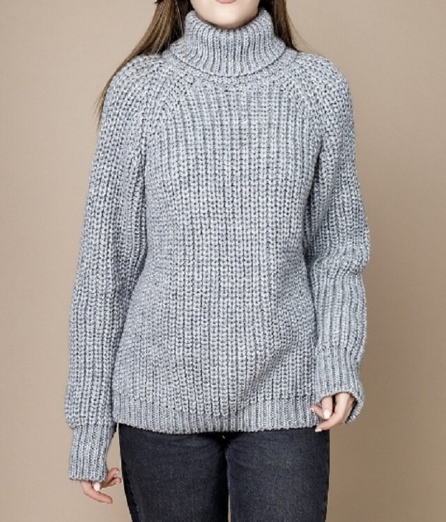 Свитер женский