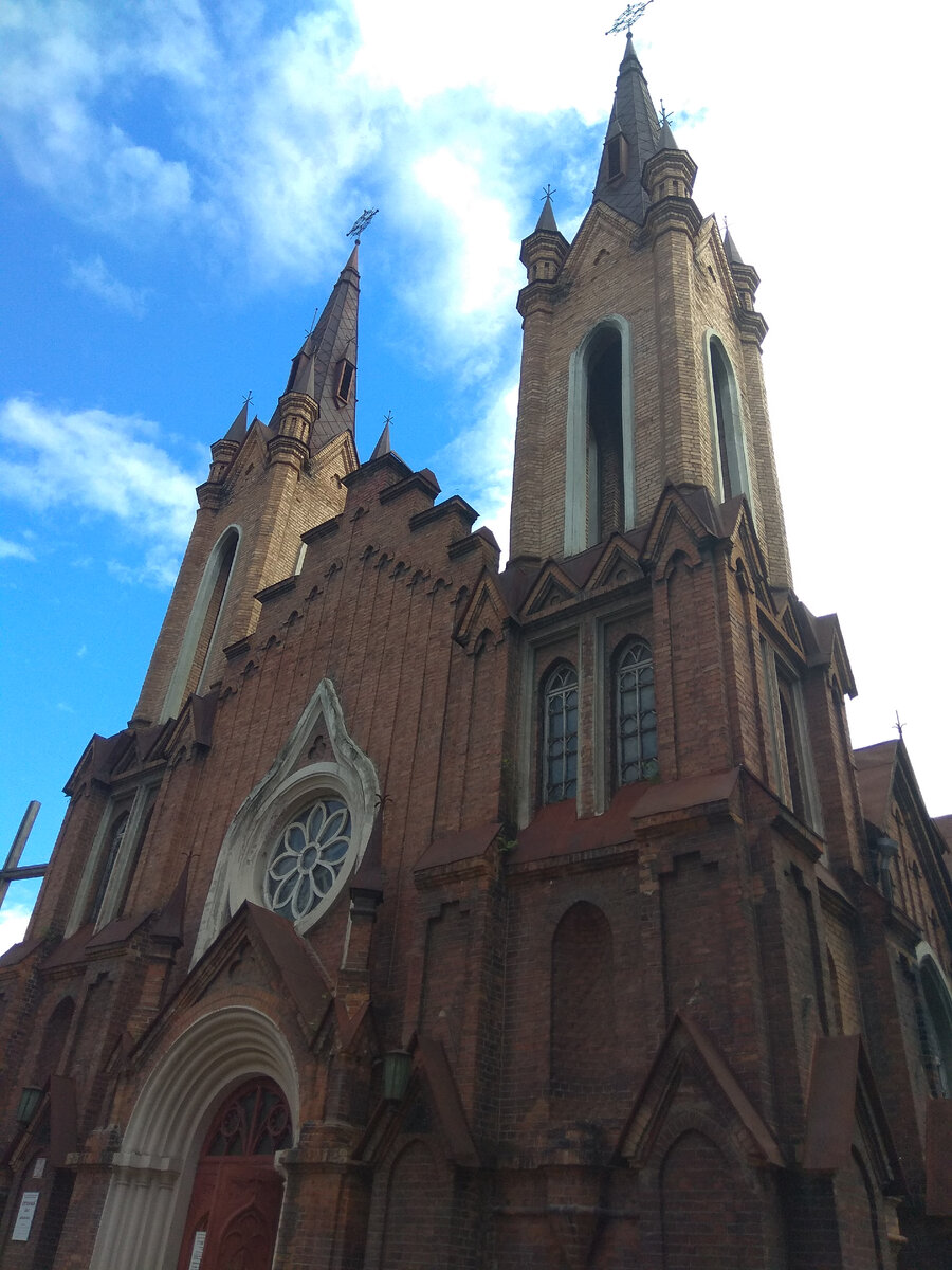 Органный зал одновременно служит действующим католическим храмом и концертным залом. Фото из личного архива автора 