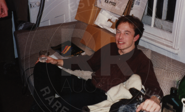 Источник фото: RR Auction📷
