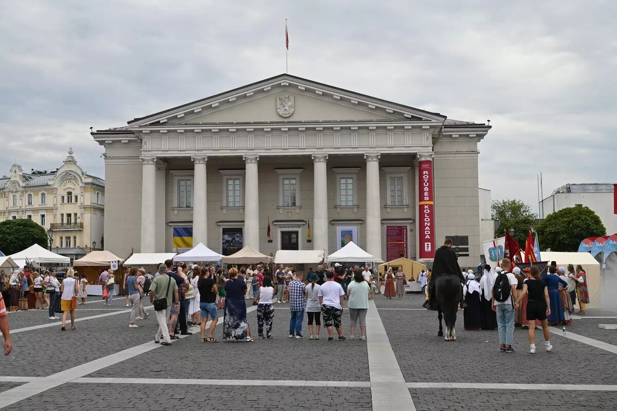 В Вильнюсе на Ратушной площади развернулась Ярмарка святого Варфоломея.