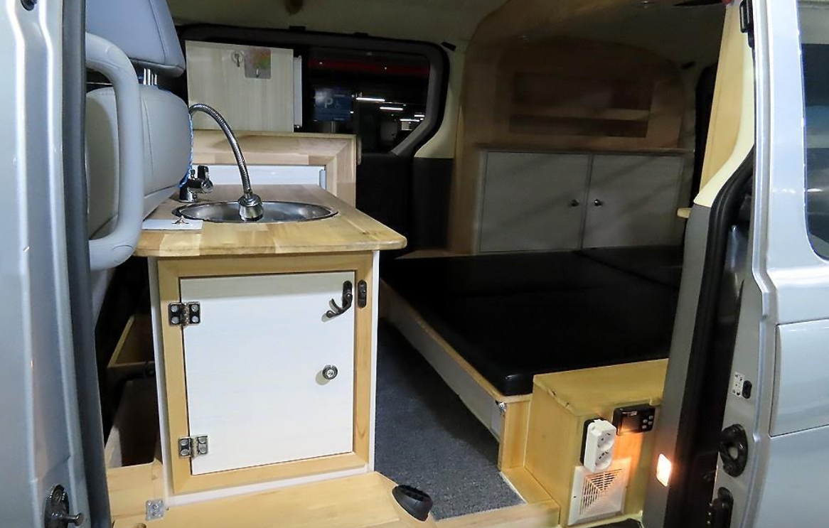 Фото внутри кемпера, листайте