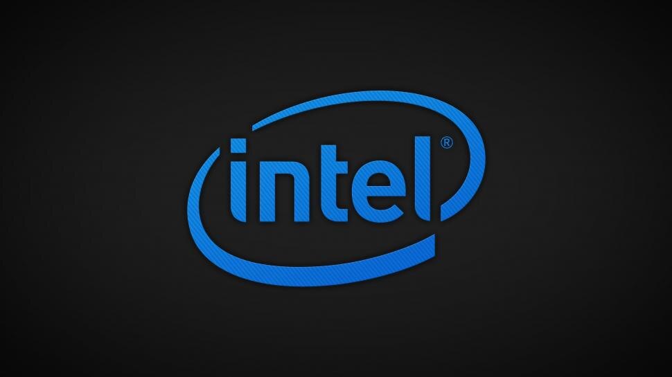 Эксперты нашли в процессорах Intel уязвимость, которая позволяет злоумышленникам получить доступ к хранящимся на компьютерах конфиденциальным данным.