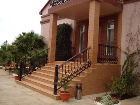  Дизайн высокого крыльца